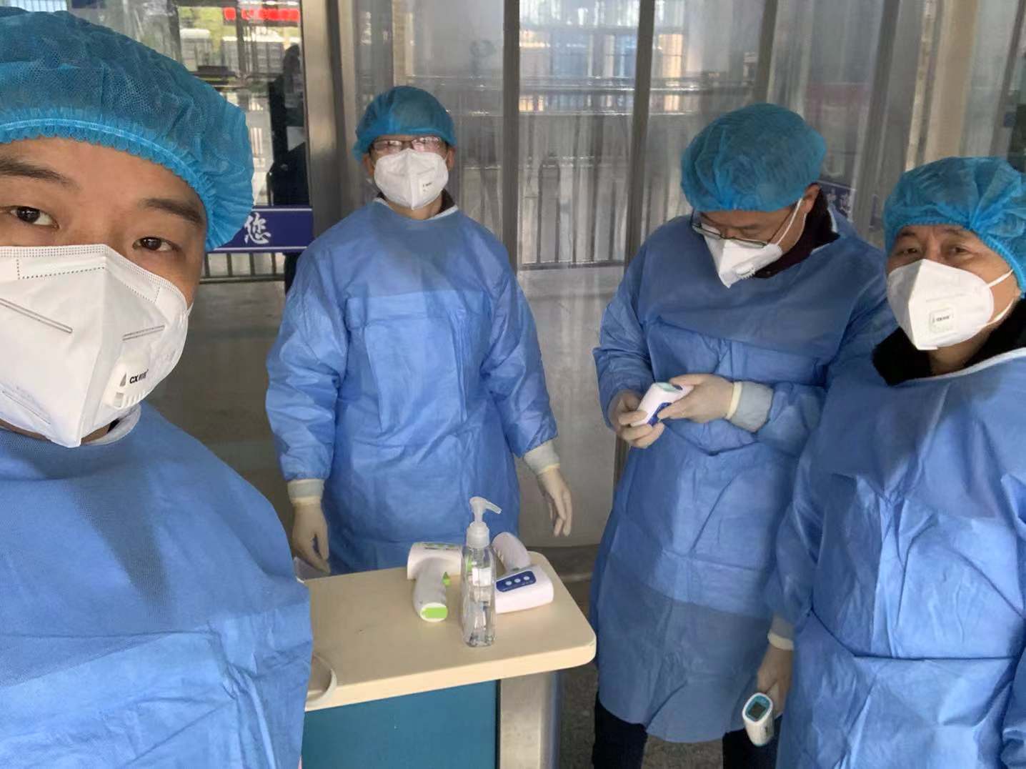 逆行彰顯本色 抗擊疫情不退縮 ——劉亞麗同志事跡材料